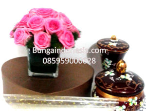Bunga Vase Mawar Pink Di Jakarta Barat 085959000628 Kode:bi-bv-04