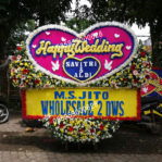 Bunga Papan Pernikahan Di Bandung 085959000628