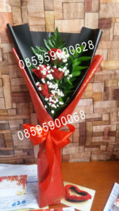 Handbouquet Valentine Mawar Merah 085959000628