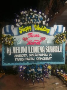 Karangan Bunga Papan Pernikahan Di Semarang